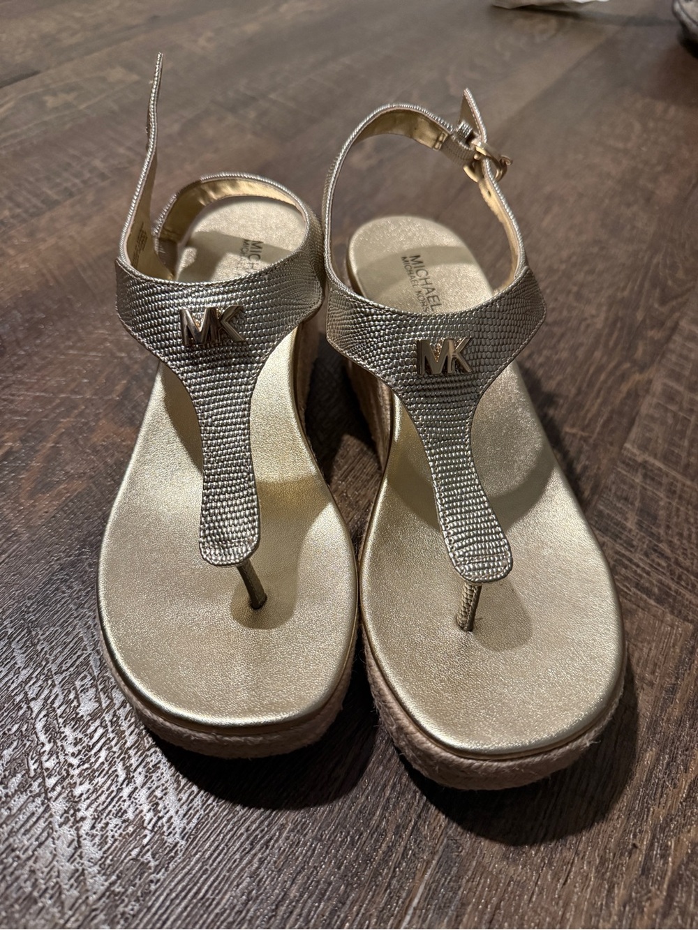 Michael Kors Metallic Gold Wedge Thong Espadrille Sandals Size 7